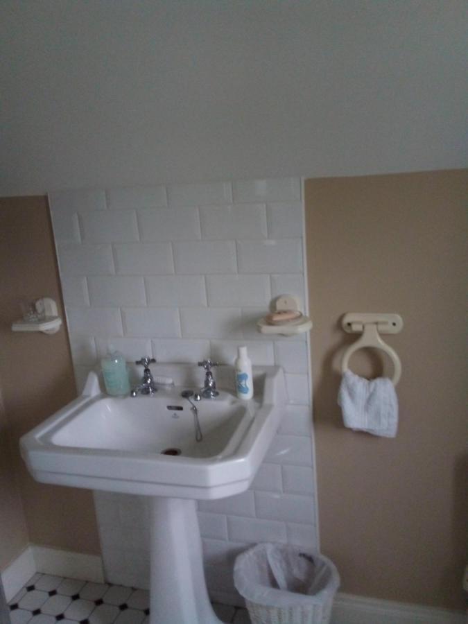 Lir B&B Multyfarnham Экстерьер фото